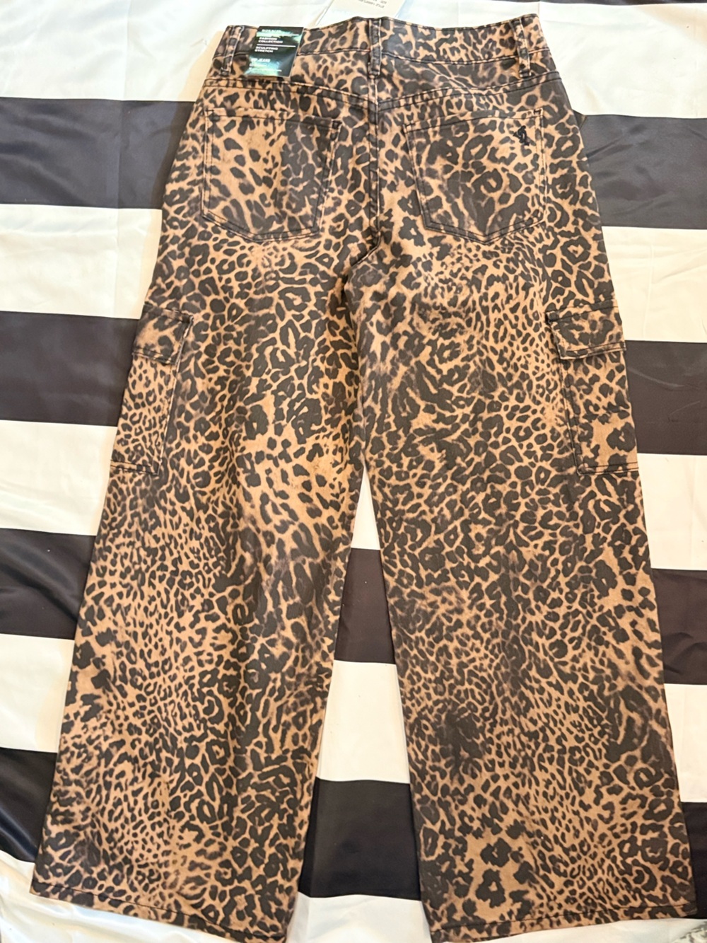 VIP Wide Leg Animal Print Pants in Brown & Black Size Medium NWT - Picture 4 of 4